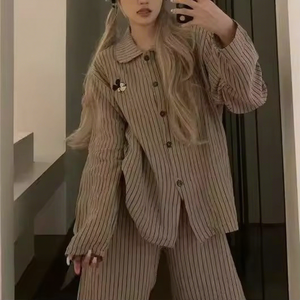 Pigiama da donna comodo per la primavera e l'autunno, a maniche lunghe, con tasche, <span class=keywords><strong>abbigliamento</strong></span> da casa, taglie forti, morbido, con colletto a risvolto - Product Image 1