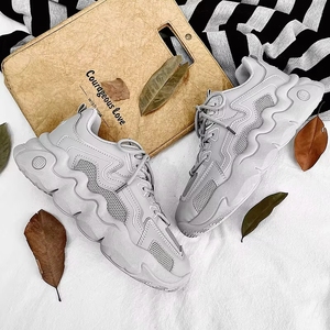 รองเท้ากีฬาผู้ชายขายดีจากโรงงาน คุณภาพสูง สำหรับเดินเล่นกลางแจ้ง แฟชั่นทันสมัย - Product Image 6