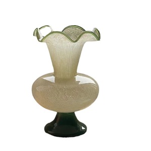 Jarrón Decorativo Verde Vintage Estilo <span class=keywords><strong>Fenton</strong></span>, Borde Ondulado Estilo Ins, Hecho a Mano, Diseño de Encaje Medieval, Decoración Floral de Alta Gama para el Hogar - Product Image 5