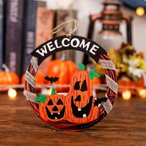 Décorations suspendues pour <span class=keywords><strong>porte</strong></span> d'<span class=keywords><strong>Halloween</strong></span> Pendentif rond en bois imprimé Citrouille Chat noir Panneau de bienvenue Fantôme Festival Party Layout Props - Product Image 1