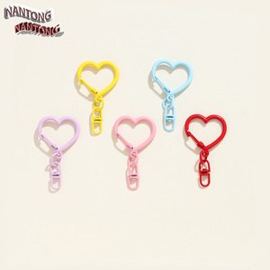 Colgante de aleación de zinc en forma de corazón con cierre de resorte para hacer joyas DIY y regalos, accesorio de moda unisex - Product Image 3