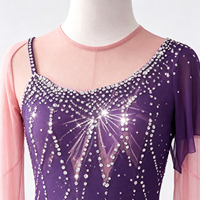Costume de patinage artistique violet rose ombré avec manches en maille, dos découpé et jupe à strass pour filles et enfants, idéal pour les spectacles sur scène