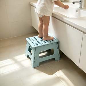 Tabouret pliant moderne, portable, antidérapant, réutilisable, minimaliste, léger, durable, rose/vert, chambre à coucher, hôtel, extérieur - Product Image 1