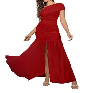 25 unidades en stock para sitios independientes, novedad de verano de gran venta transfronteriza, top dulce de color liso con empalmes, hombros descubiertos, corte ajustado y abertura - Product Image 2