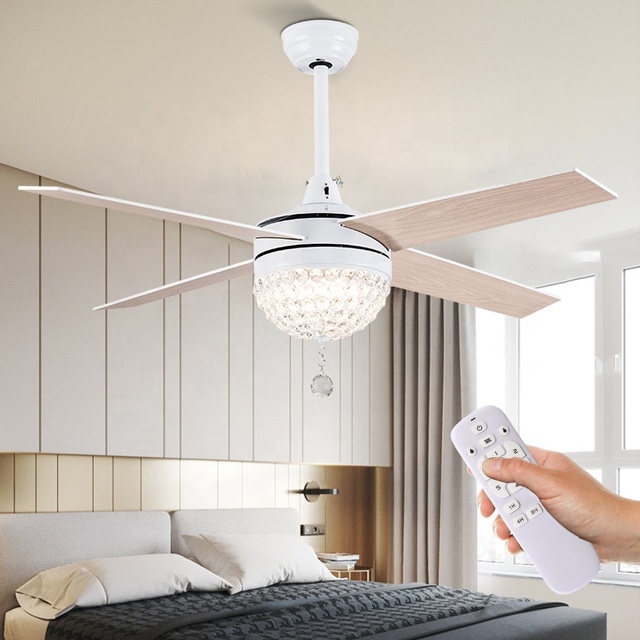 Modern Decorative Pendant Lamp CB 48 Inch 4 Plywood Blades Indoor Luxury Crystal Led Ceiling Fan With Light