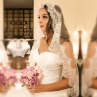 Voile de mariée élégant à deux couches en dentelle, voile de mariée en tulle doux, accessoire romantique pour cheveux de mariée
