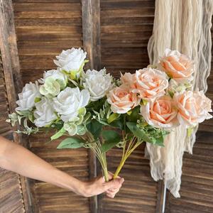 Fleurs d'hortensia artificielles vibrantes fleurs artificielles pivoine résistant aux UV parfait pour les décorations de mariage en plein air - Product Image 1