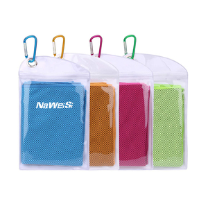 Venta al por mayor de encargo de evaporación sublimado impreso magia de hielo instantáneo sensación fresca Toalla de refrigeraci - Product Image 1