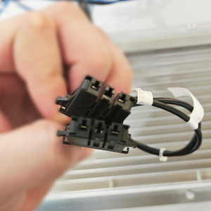 A05B-2601-C102 ชิ้นส่วนตัวต้านทานปล่อยประจุ FANUC PLC - Product Image 4