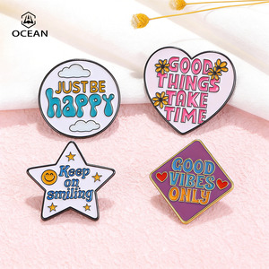 Spille da Bavero di Alta Qualità: Ampia Gamma di Spille Professionali Incise a Forma di Fiocco di Neve - Product Image 4