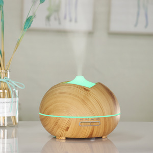 Diffuseur d'arômes YX-005006, humidificateur électrique 5V avec lumière nocturne à 7 couleurs pour usage domestique - Product Image 1