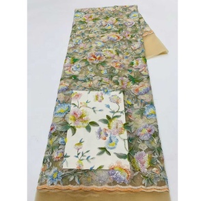 Nouvelle Arrivée : Tissu Brodé Floral Doux de Haute Qualité avec Perles et Paillettes pour Robes de Mariée – Prix de Gros - Product Image 3