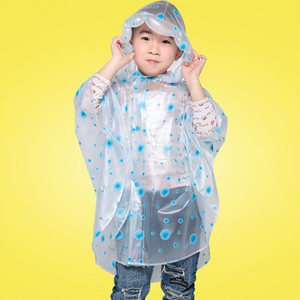 Combinaison de pluie avec charge électrostatique pour repousser la poussière et le pollen pour les personnes allergiques dans les travaux en extérieur - Product Image 1
