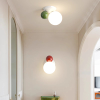 Applique murale moderne en travertin jaune pour chambre d'hôtel, design rond, éclairage avec abat-jour en verre blanc brillant