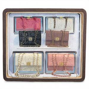 Bolso de mano retro coreano para niños, estilo mini cuadrado con cadena, ideal para salidas entre padres e hijos. - Product Image 3