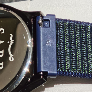 Montres à quartz minimalistes pour hommes avec bracelet en nylon, lettres arabes personnalisées, calendrier et logo de marque, chiffres arabes - Product Image 5