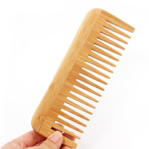Peine de Bambú Ecológico Hecho a Mano con Logotipo Personalizado, Antiestático, de Dientes Anchos, para Uso Doméstico, Venta Caliente - Product Image 1