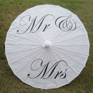 Parapluie de mariage pliant en trois sections, 32 pouces, blanc, de luxe, design contemporain, entièrement automatique, en polyester léger – Grande Vente - Product Image 3