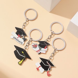 Porte-clés en émail en forme de toque de remise de diplôme pour lycée/étudiants, avec breloque diplôme et livre, idéal pour les cadeaux de fête des diplômés - Product Image 2