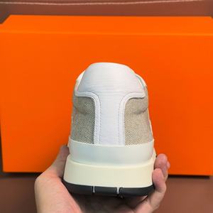 Luxury White Retro Designer Casual Sneakers Fashionable And Men's Casual Shoes Breathable And <b>Comfortable</b> Leather Board Shoes - Product Image 2