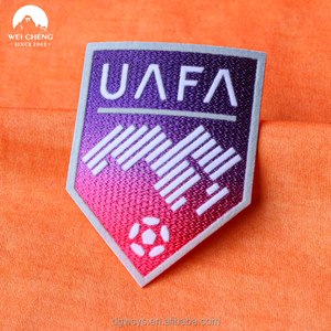Parches de flocado para ropa deportiva, diseño de impresión por transferencia térmica, personalizado, colorido, 3D, logotipo del equipo de fútbol - Product Image 2
