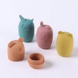 Juguete de silicona para niños con forma de animales, rociador de agua, artefacto de baño con función musical para baño y piscina, con diseño de conejo y pato. - Product Image 2