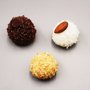 <span class=keywords><strong>Boule</strong></span> <span class=keywords><strong>de</strong></span> chocolat artificielle Pu  FERRERO ROCHER PU  <span class=keywords><strong>Boule</strong></span> <span class=keywords><strong>de</strong></span> chocolat pour présentation alimentaire - Product Image 2