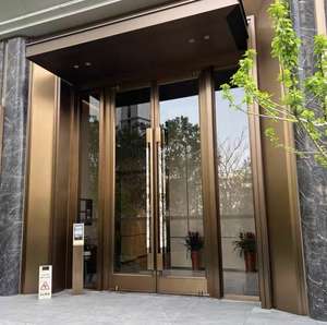 Porte coulissante moderne en alliage d'aluminium pour une <span class=keywords><strong>ouverture</strong></span> facile. Centre d'exposition à grande <span class=keywords><strong>ouverture</strong></span> avec mur-rideau de gratte-ciel - Product Image 1