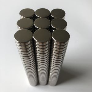 Imanes Permanentes de Neodimio N52 Personalizados y Resistentes, Certificados ISO 9001, para Uso Industrial, con Recubrimiento de <span class=keywords><strong>Ni</strong></span>/<span class=keywords><strong>Zn</strong></span>/Oro/Epoxi, para Corte y Soldadura - Product Image 3