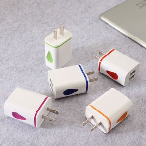 Adaptateur d'alimentation à charge rapide avec éclairage LED à 2 ports pour téléphones portables et écouteurs, idéal pour les voyages - Product Image 1