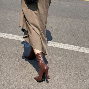 Stivali in Pelle di Alta Qualità con Tacco a Punta per <span class=keywords><strong>Donna</strong></span>, Collezione Autunno/Inverno 2026 - Product Image 4