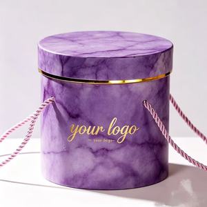 กล่องดอกไม้ทรงกระบอกแบบพกพาสำหรับบรรจุดอกไม้สด - Product Image 1