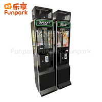 Funpark Mega Mini Machine à griffes Petits jouets d'arcade à pièces avec construction en métal en langue anglaise et prix en peluche
