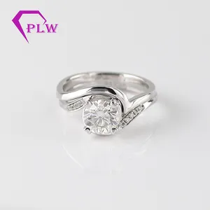 Custom Merk Sieraden 4 Klauwen Griffenzetting 1 Carat 6.5Mm Solitaire Engagement Diamond Ring