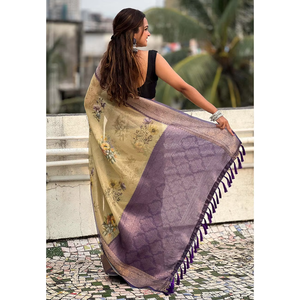 Sari de Noche con Estampado Floral de Seda Tela Crush Verde de Elite Weaves con Borde Tejido con Zari 500g - Product Image 6