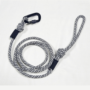 Correa reflectante de escalada de montaña para perros, mosquetón giratorio de bloqueo, resistente y duradera - Product Image 2