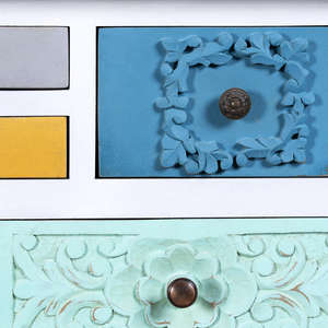 Cómoda de 6 cajones estilo rústico con diseño de puerta de granero y herrajes metálicos para dormitorio - Product Image 2