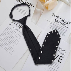 Corbata Negra con Pedrería de Poliéster Estilo Preppy para Camisas y Trajes - Product Image 2