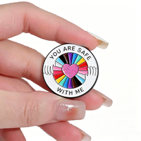 Offre Spéciale – Badges Métalliques Ronds Imprimés Motif Arc-en-ciel – Badges Personnalisés « YOU ARE SAFE WITH ME » – Épingles en Émail Mignonnes pour Cadeaux