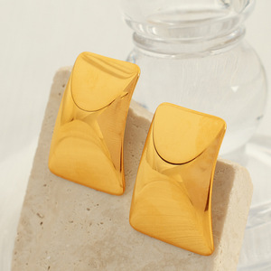 Geometric <b>Cuff</b> <b>Earrings</b> 18K Gold Plated Zinc Alloy Party Fashion Statement Jewelry - Product Image 1