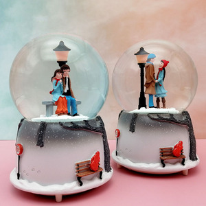 Palla di neve neve spray e palla di musica con bella luce Regali per <span class=keywords><strong>il</strong></span> <span class=keywords><strong>piccolo</strong></span> <span class=keywords><strong>principe</strong></span> angolo gatto e principessa - Product Image 3