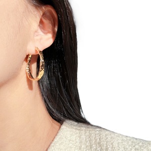 ต่างหูแฟชั่นเนื้อลาวาหรูหราน้ำหนักเบาต่างหูกลมแบบพับได้แบบแปลกๆ - Product Image 3