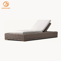 Chaise longue de jardin en rotin de luxe, dossier réglable, coussin blanc à séchage rapide, structure en rotin, pour jardin et villa