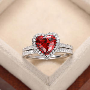 แหวนรูปหัวใจประดับเพชรซิคอน เงินแท้ 925 แบบฝังเพชร แหวนเพชรสำหรับผู้หญิง - Product Image 2