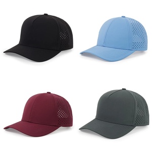 قبعة جولف رياضية 5 ألواح مخصصة من البوليستر ، قبعة Snapback عالية الأداء ، قبعة رياضية مثقبة بقطع ليزر مقاومة للماء مع غياطة - Product Image 1