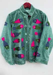 Chaqueta Corta de Invierno de Terciopelo Suzani Hecha a Mano con Diseño de Peces Bordado en Encaje, Estilo Boho Étnico, Transpirable, con Botones, Regalo para Ella - Product Image 6