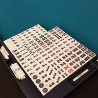 Jeu de société de mahjong familial sur mesure, tuiles de divertissement noires, 144 tuiles de mahjong japonaises de taille standard avec boîte