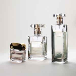 耐久性と汎用性に優れた、グローバルビジネスバイヤー向けのスクエア