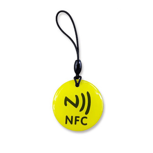 Tùy chỉnh Mini 13.56 MHz NFC Pet PVC <span class=keywords><strong>RFID</strong></span> Keychain không thấm nước Epoxy thẻ nhựa <span class=keywords><strong>Tag</strong></span> cho thanh toán kiểm soát truy cập kim loại bền - Product Image 4
