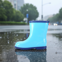 CSZ-21 Bottes de pluie pour enfants en PVC, personnalisables, douces et confortables, différentes tailles, vente en gros